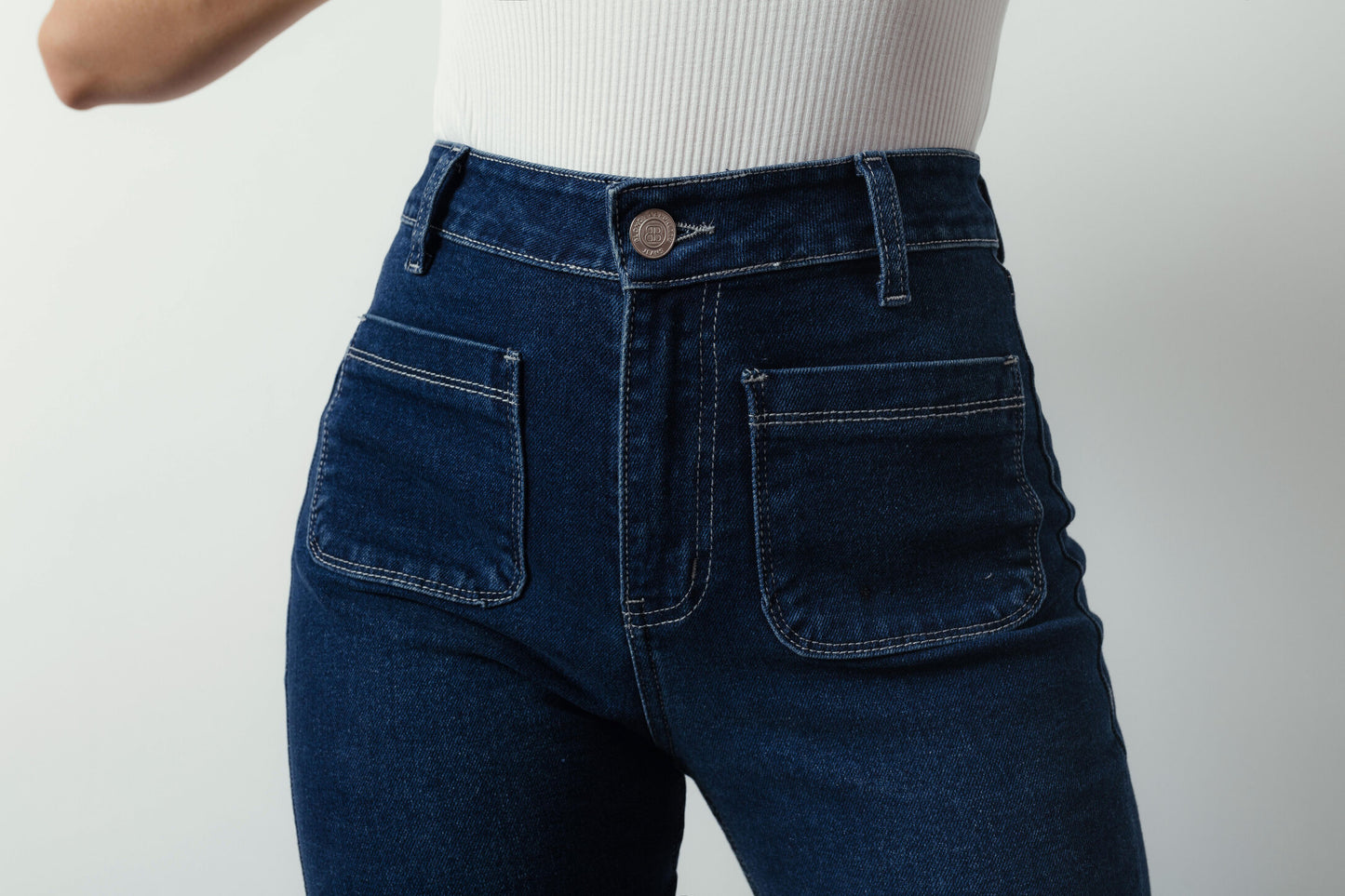 JEAN FLARE AZUL OSCURO