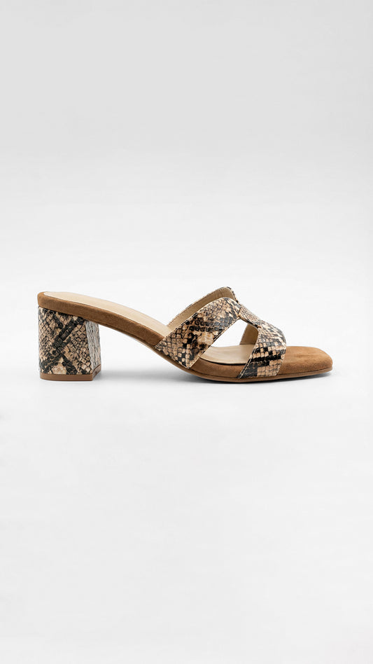 COSTA HEELS