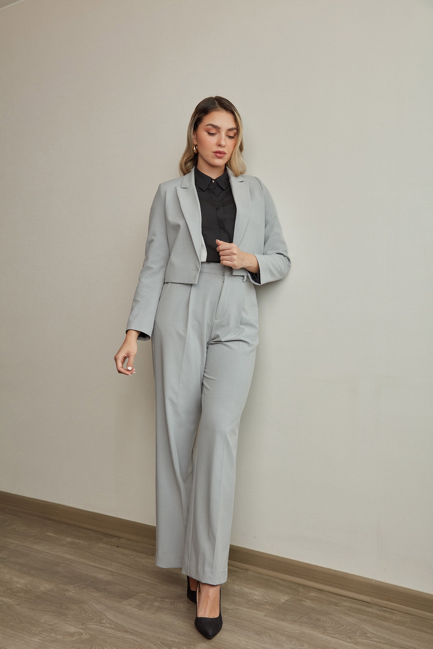 BLAZER CROPPED GRIS