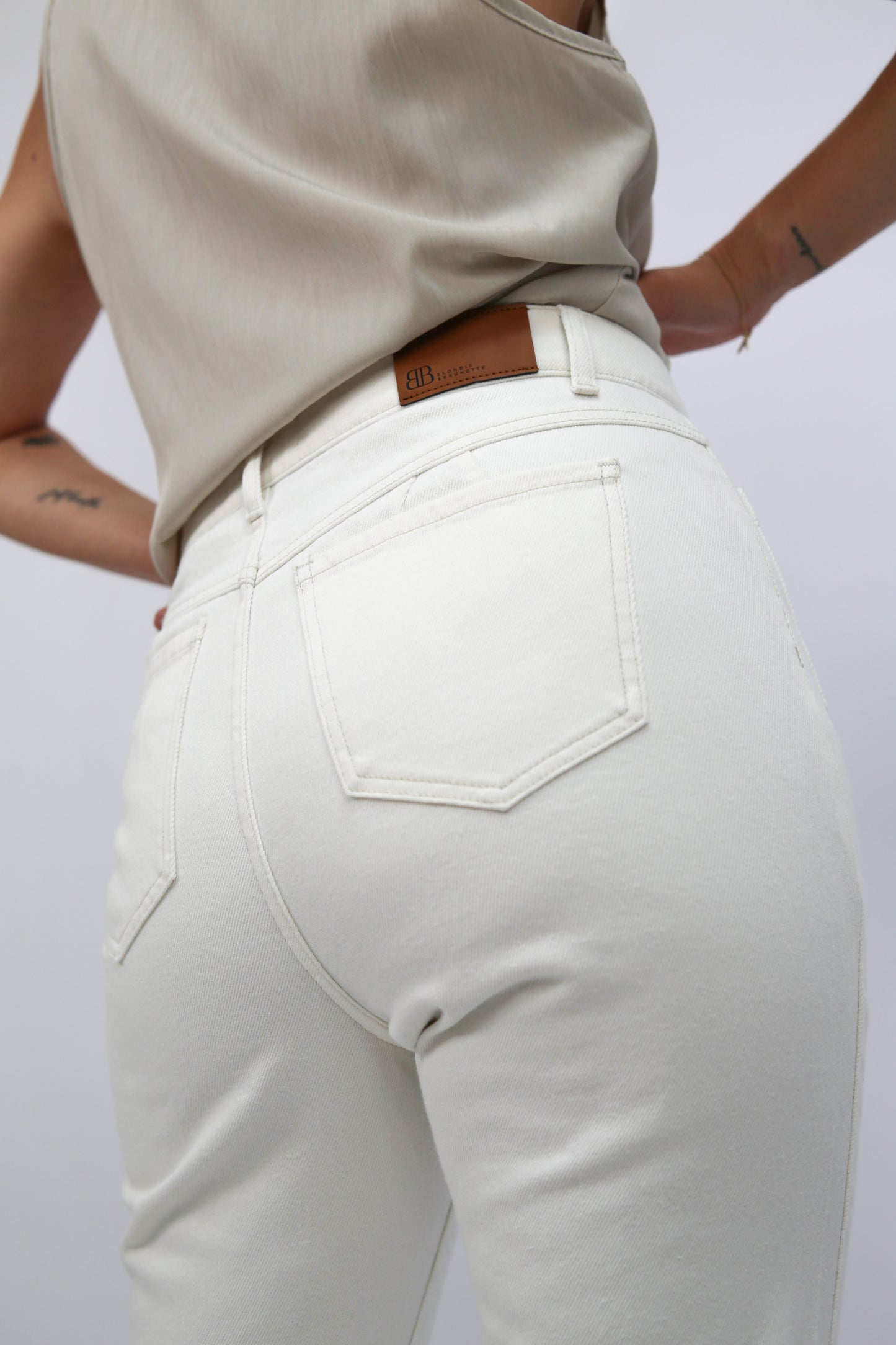PANTALÓN DRILL FLARE PERLA